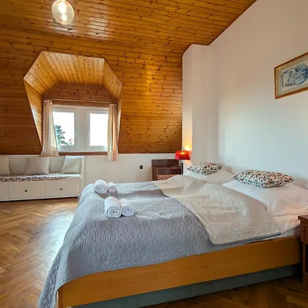 Sunset Apartmanhaz ゲストハウス