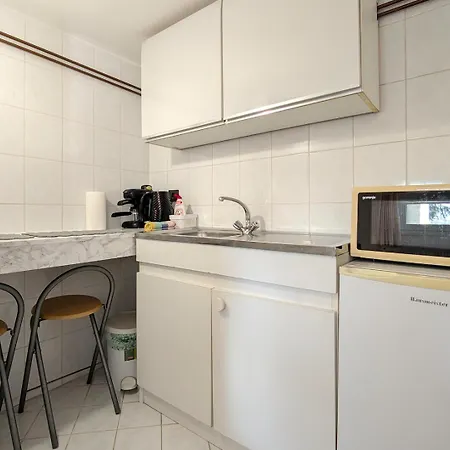 Sunset Apartmanhaz Guest house Balatonfured