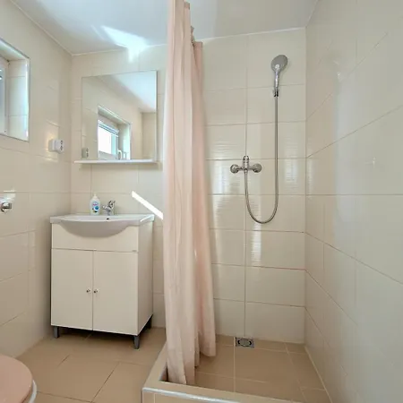 ゲストハウス Sunset Apartmanhaz バラトンフレド