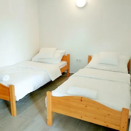 Sunset Apartmanhaz 3* Балатонфюред